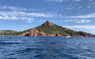 Reportage M6 du 16 août 2025, « Des vacances au paradis dans le massif de l’Estérel »