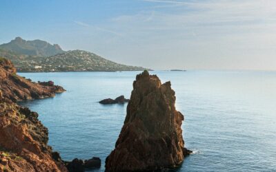 L&rsquo;Estérel, terre de tournage — Estérel Côte d&rsquo;Azur Tourisme dans « On vous emmène » sur France 3